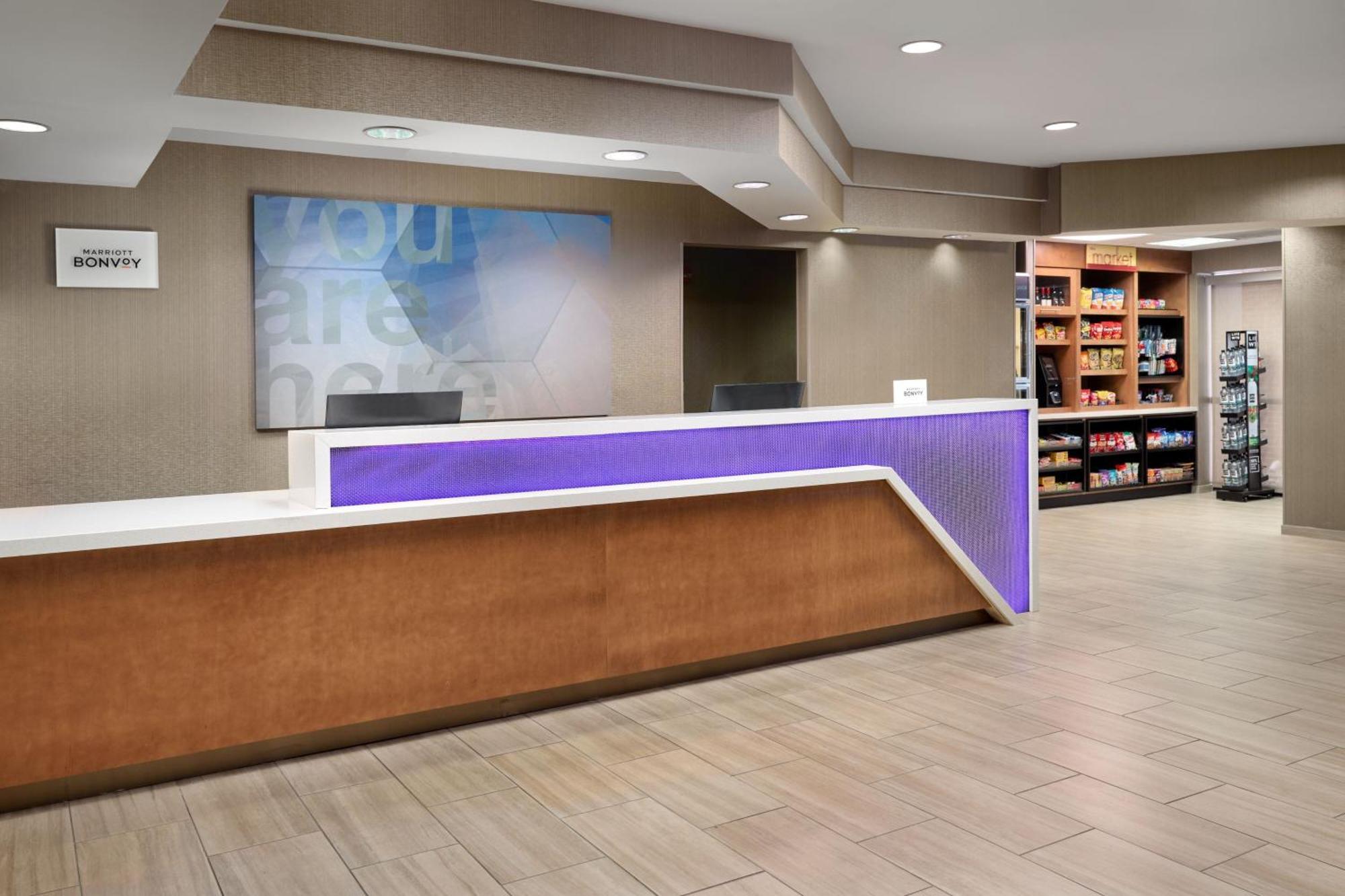 斯普里赫尔套房酒店－夏洛特大学研究园 外观 照片